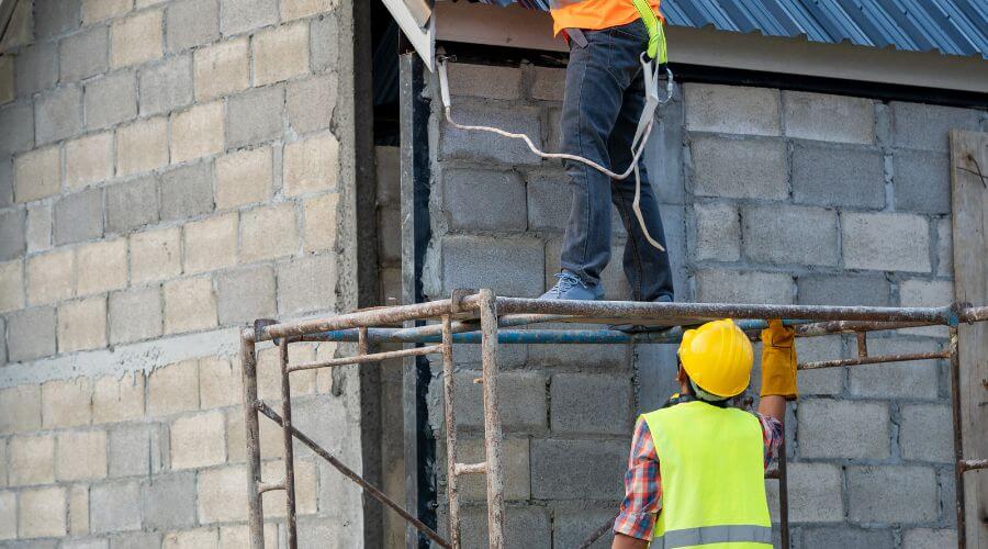 Professional residential roofers in St John, KS